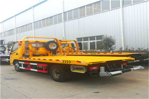 连江附近拖车救援搭电